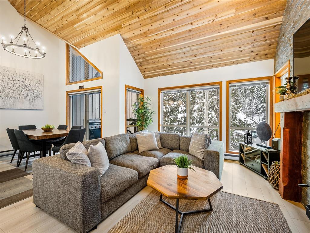 2-4891 Painted Cliff Road, Whistler, BC, V0N 1B4