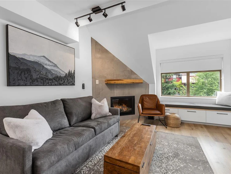215-2050 Lake Placid Road, Whistler, BC, V0N 1B2