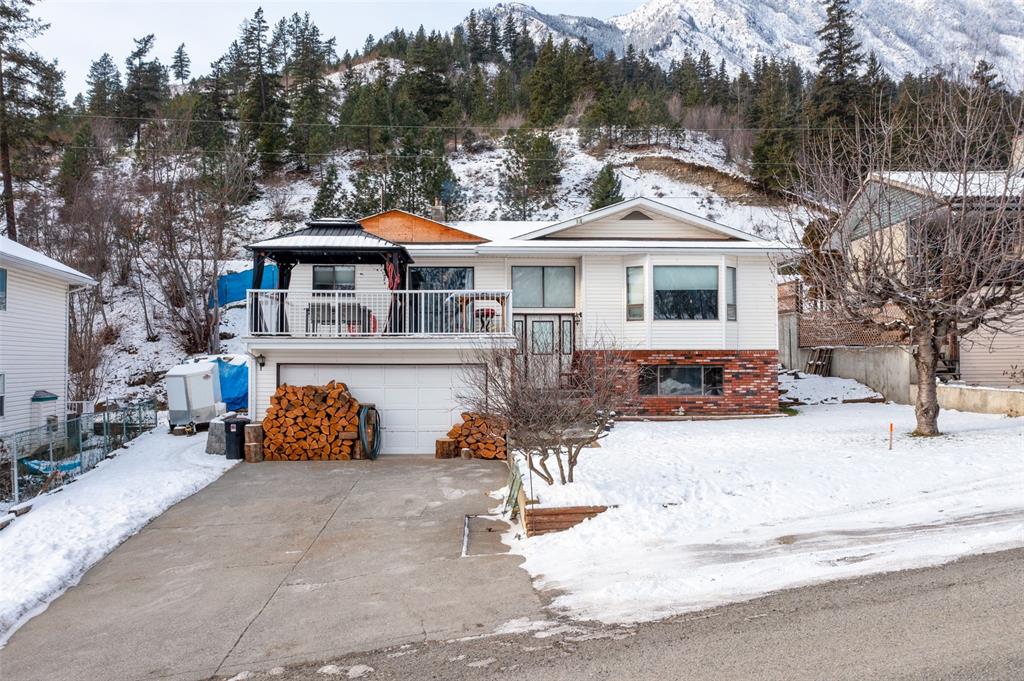 890 Eagleson Crescent, Lillooet, BC, V0K 1V0