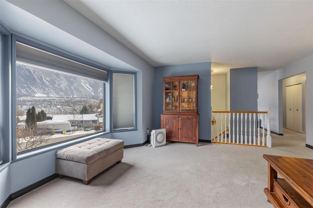 890 Eagleson Crescent, Lillooet, BC, V0K 1V0 - 8