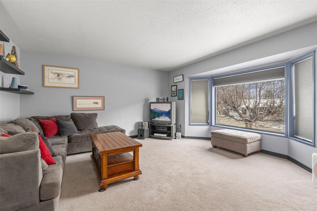 890 Eagleson Crescent, Lillooet, BC, V0K 1V0 - 9
