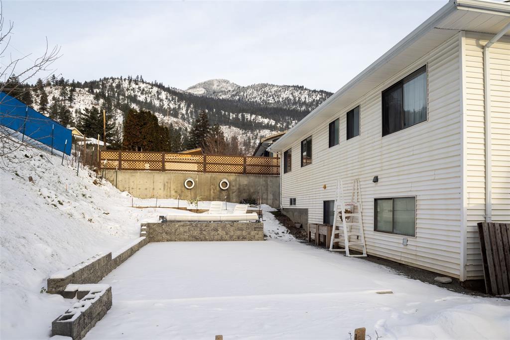 890 Eagleson Crescent, Lillooet, BC, V0K 1V0 - 24