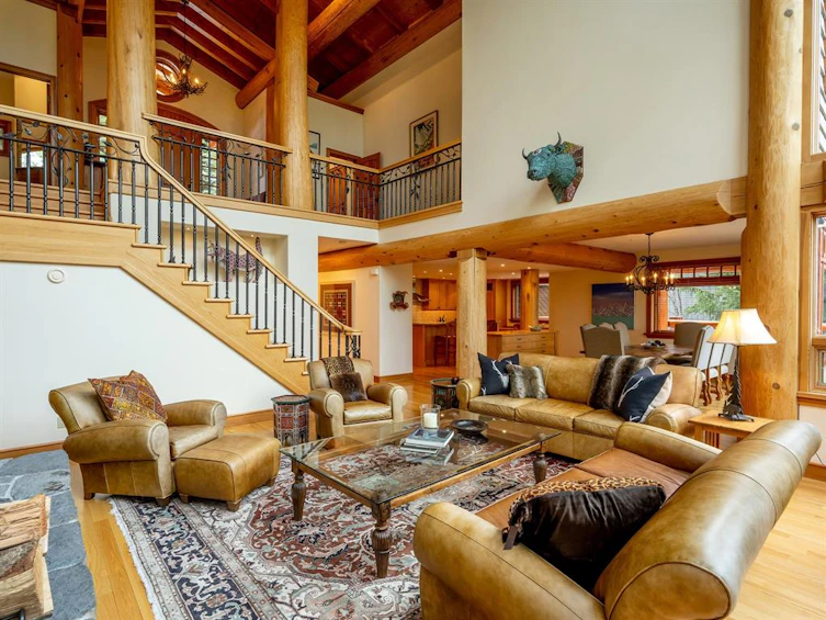 3826 Sunridge Drive, Whistler, BC, V8E 0W1 - 3