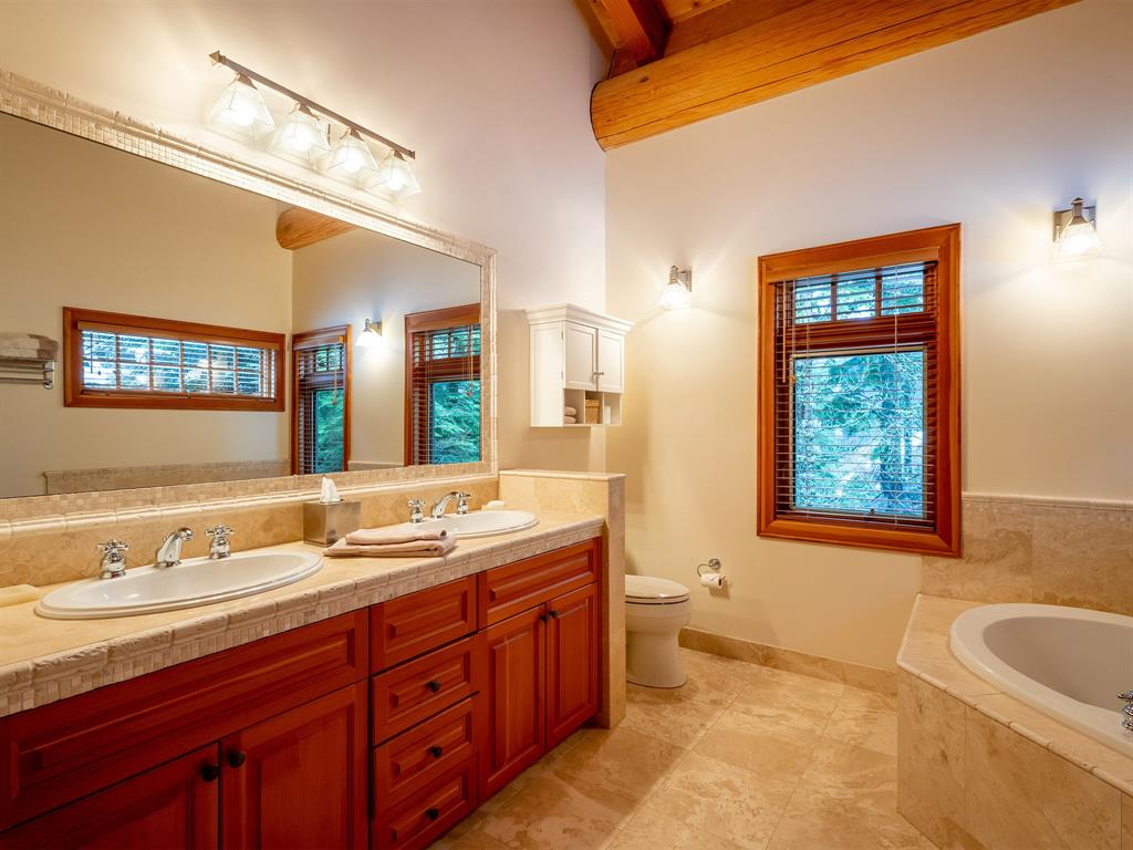 3826 Sunridge Drive, Whistler, BC, V8E 0W1 - 11