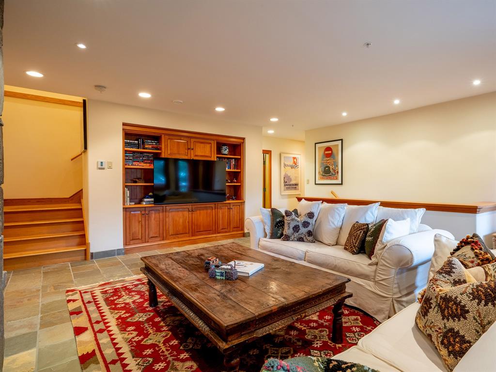 3826 Sunridge Drive, Whistler, BC, V8E 0W1 - 18