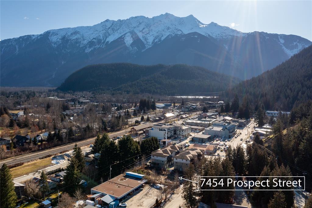7454 Prospect Street, Pemberton, BC, V0N 2L0